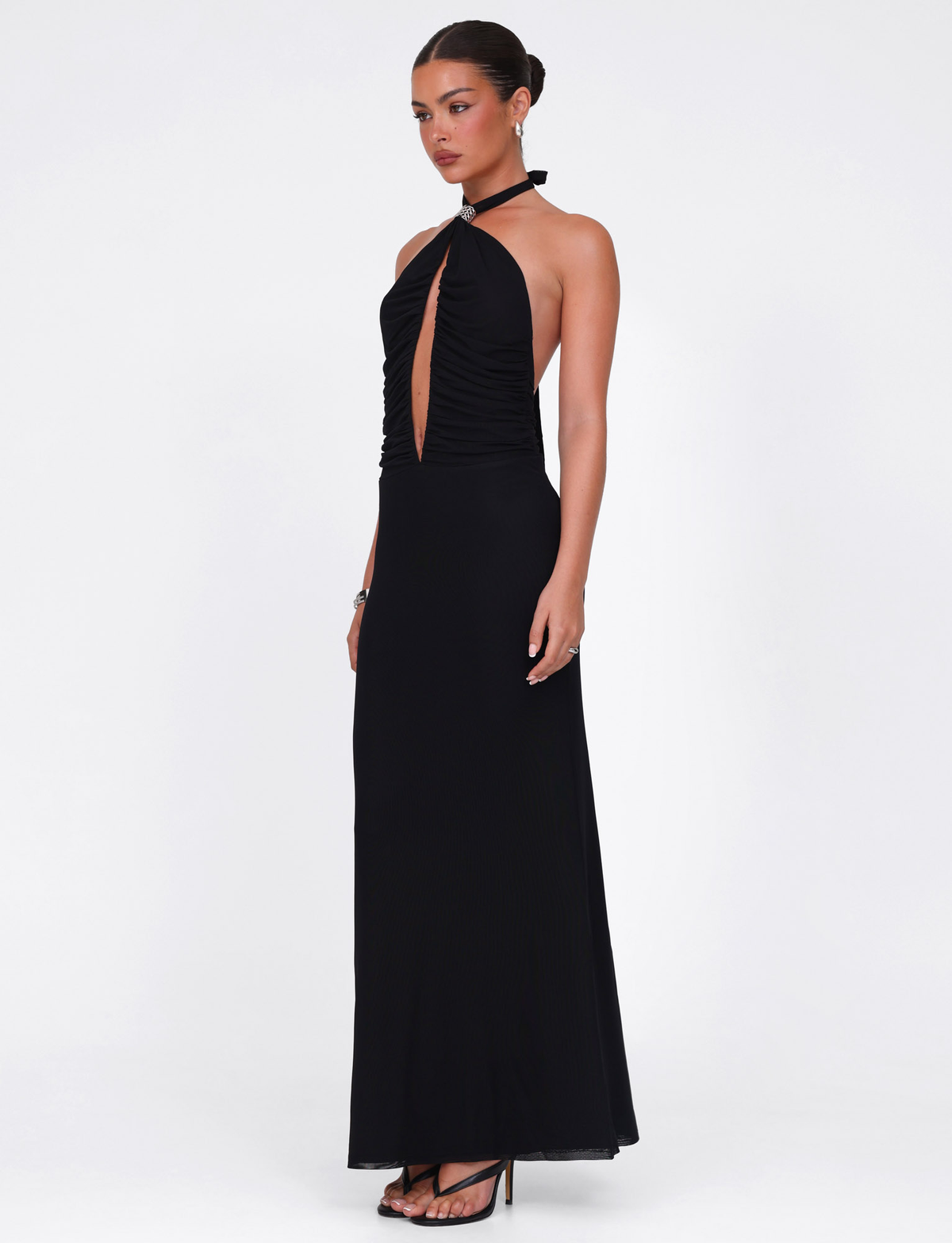 zara black sleeveless dress MAXI meta-size-chart-size-chart-skater-dress Round neck and sleeveless Size:16/34 The Other White Dress