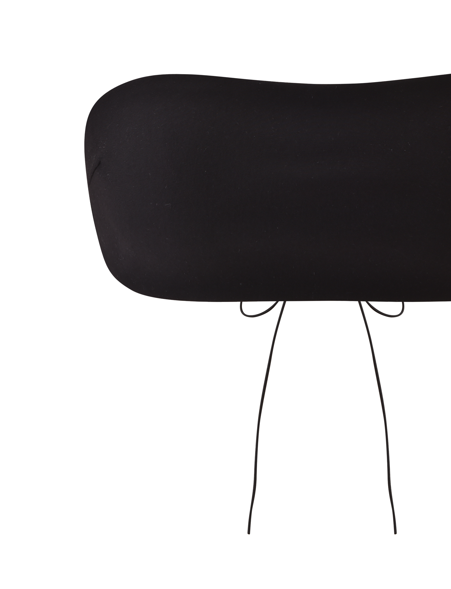 A minimalist image of the TIGERMIST PILAR BANDEAU - BLACK, featuring an oval-shaped black bandeau with two thin, curved black wires extending downward against a plain white background.